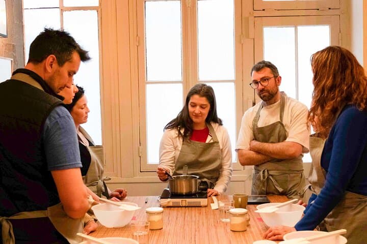 Paris Macarons Small-Group Baking Class with a Chef — photo 11