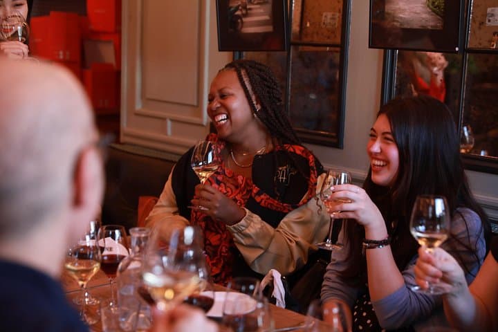Private French Wine Tasting with a Certified Expert in Montmartre — photo 2