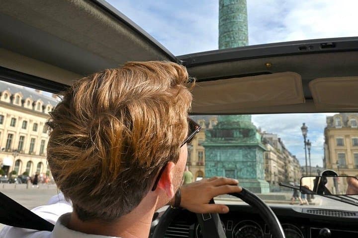 Paris TV Show Tour in a Open Top Vintage French Car Citroen DS — photo 17