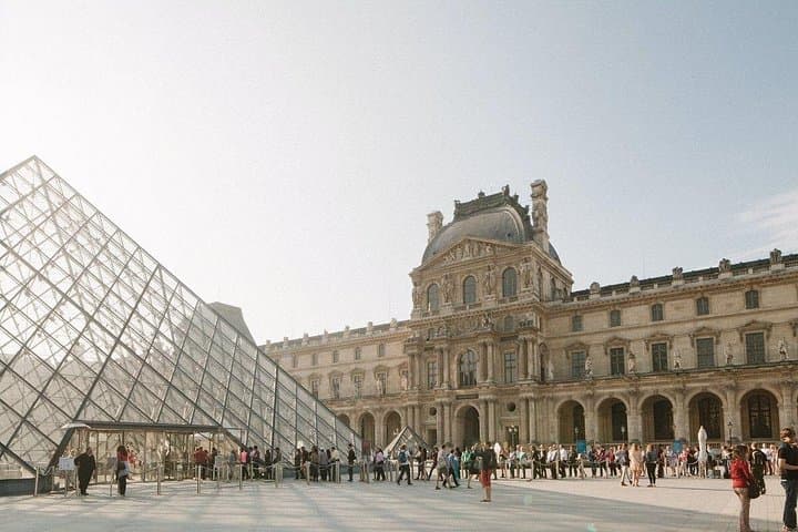 Paris Half-Day small group Guided City Tour — photo 4