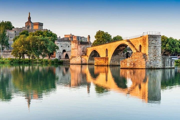 Private Tour with a Driver of Avignon, Arles & Les Baux