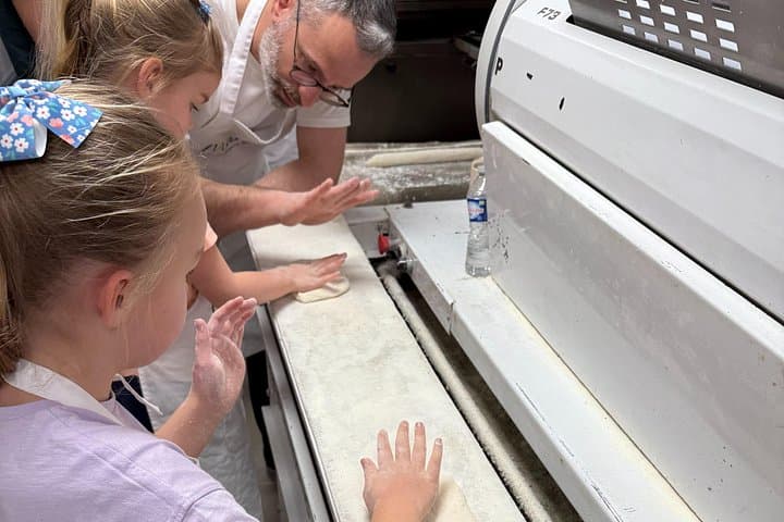 Paris French Baking Experience - Bread/Croissant or Macaron Class — photo 17