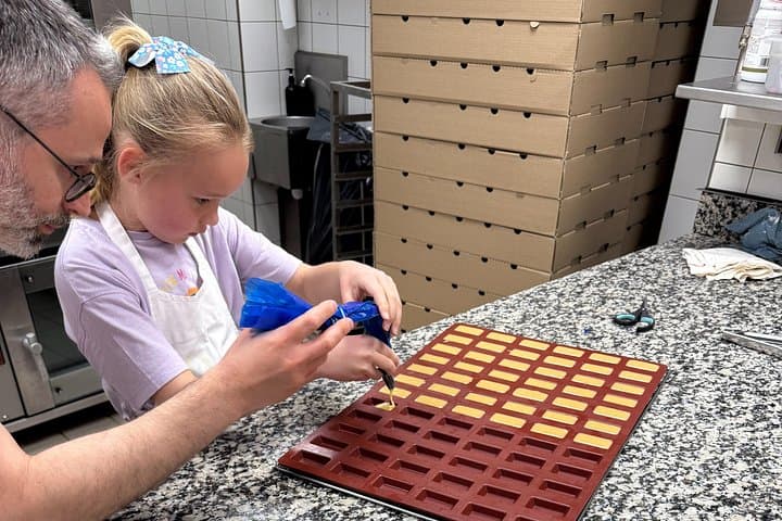 Paris Baking Insider Experience near Eiffel Tower — photo 16
