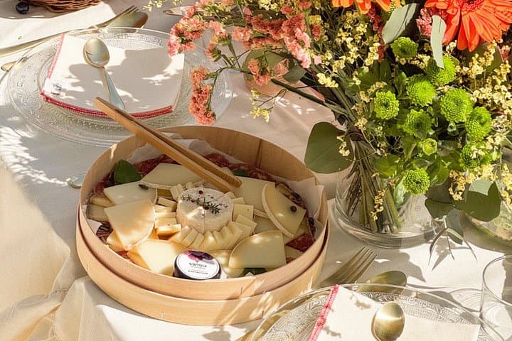 Parisian Romantic Picnic — photo 4