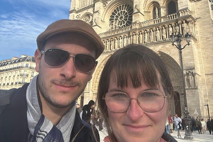Ghosts of Paris: Mona Lisa Murder Mystery Puzzle Walk — photo 11