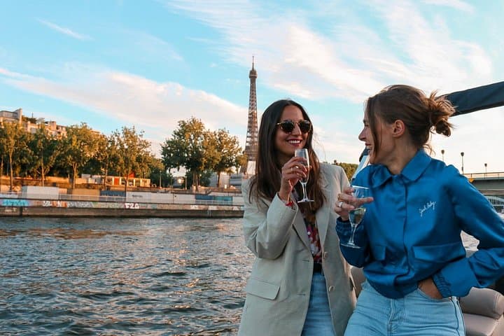 Private cruise in Paris — photo 1
