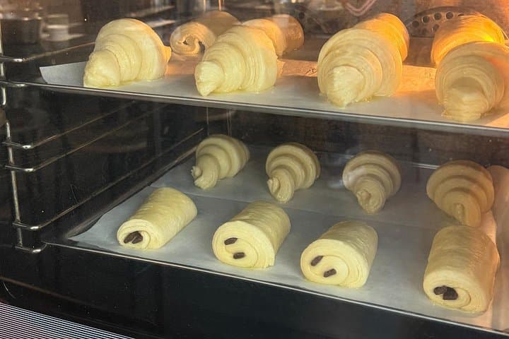 Paris Croissant and Breakfast Pastry Class with a French Chef — photo 8