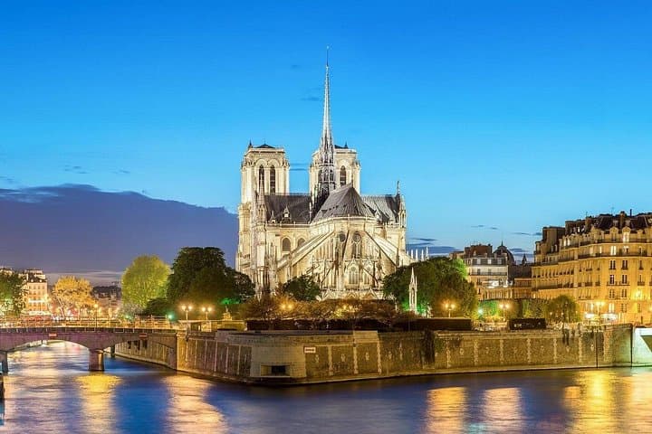 Notre Dame Cathedral Guided Tour with Flexible Options — photo 14