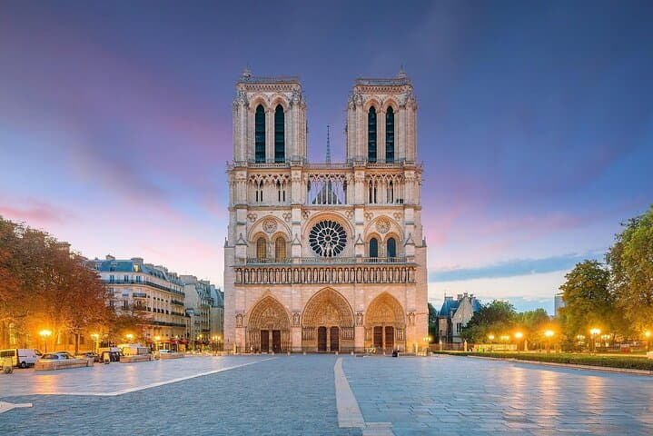 Notre Dame Cathedral Guided Tour with Flexible Options — photo 1