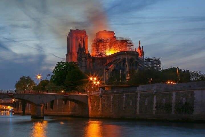 Notre Dame Cathedral Guided Tour with Flexible Options — photo 11