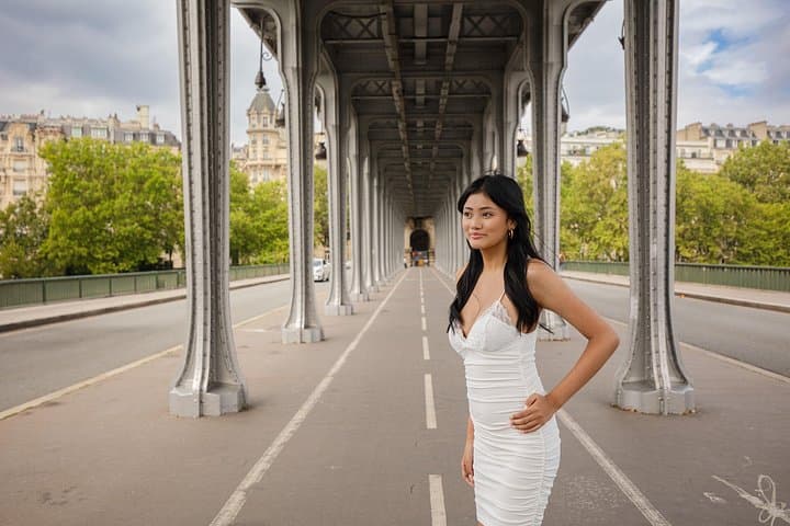 Paris private photoshoot around Eiffel Tower (or Louvre) — photo 16
