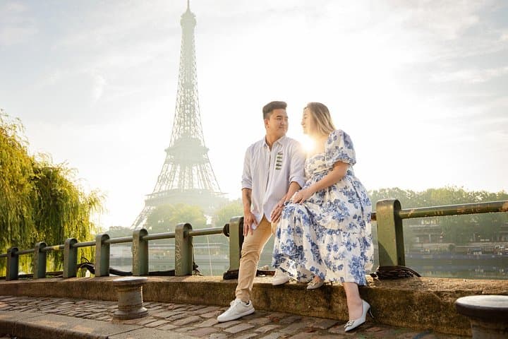 Paris private photoshoot around Eiffel Tower (or Louvre) — photo 4