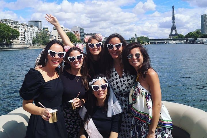 Paris on the Seine side: Magical private cruise — photo 3