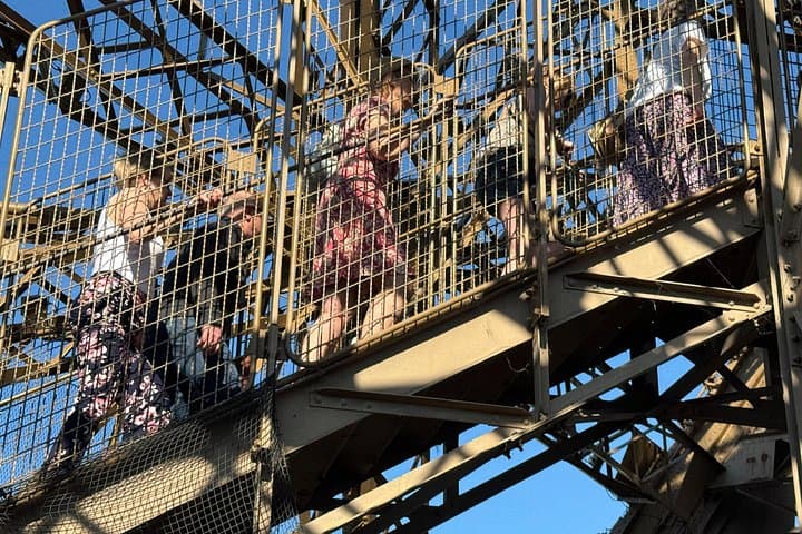 Eiffel Tower Guided Tour by Stairs with Reserved Access — photo 8