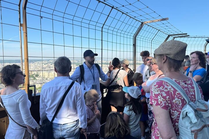 Eiffel Tower Guided Tour by Stairs with Reserved Access — photo 2