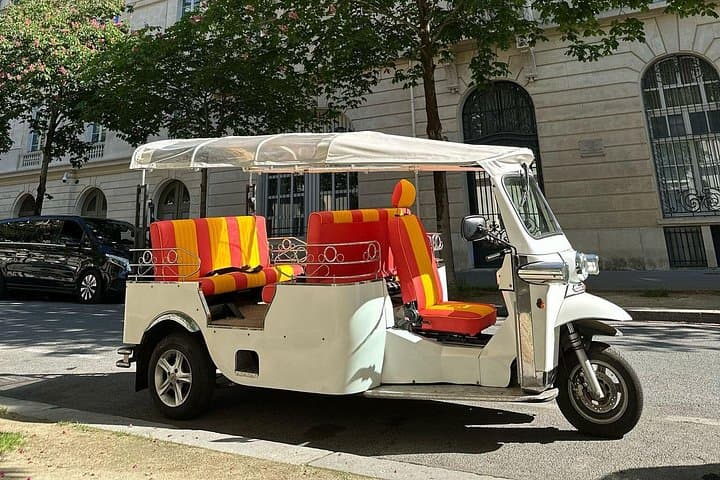 Private Tour of Paris in Tuktuk — photo 7