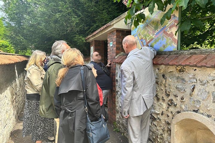 Giverny Small-Group Minivan with Hotel Pickup or Meeting Point — photo 4