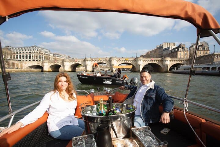 Top Private Cruises in Paris with French Champagne and surprises — photo 1