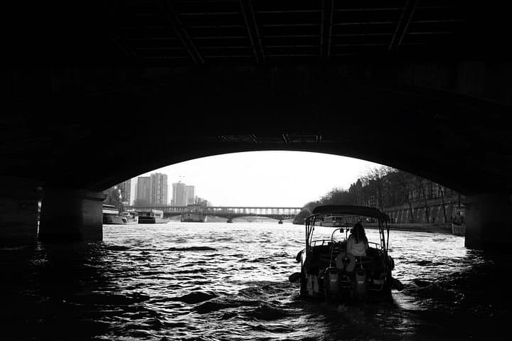 Top Private Cruises in Paris with French Champagne and surprises — photo 6