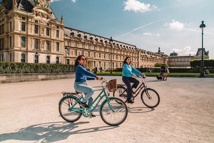 Explore Paris Highlights by Bike — photo 1