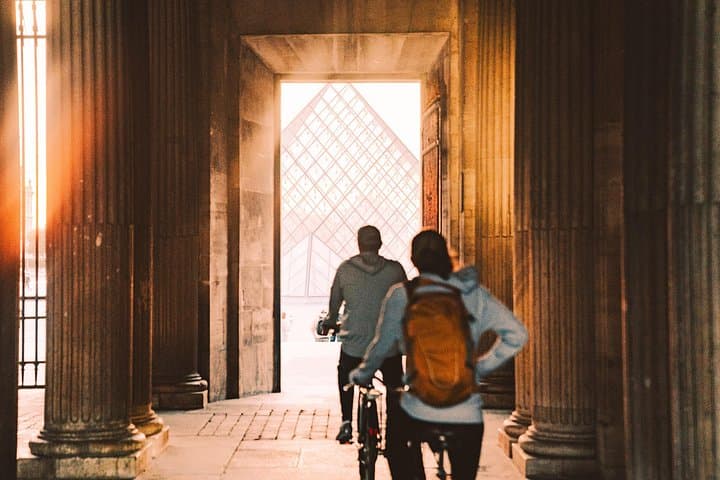 Paris Evening City of Lights Small Group Bike Tour & Boat Cruise — photo 3