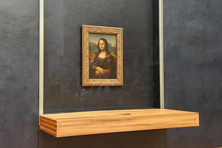 Semi-Private Paris in a Day Tour: Louvre, Montmartre & Notre Dame — photo 10