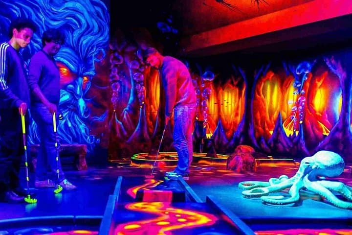 Ticket 45min Game - Fluorescent Mini Golf Under the Ocean — photo 2