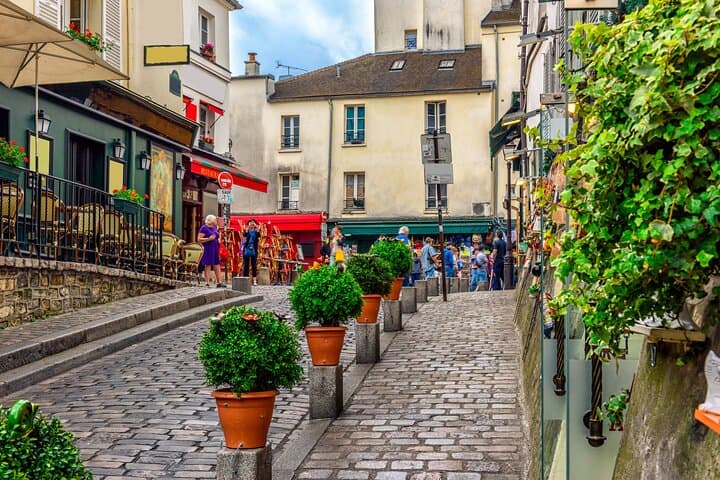 Paris Montmartre Walking Tour Best Art Culture and Food — photo 1