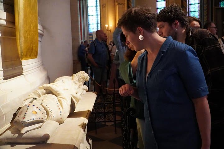 Notre Dame Cathedral Small-Group Interior & Exterior Guided Tour — photo 11