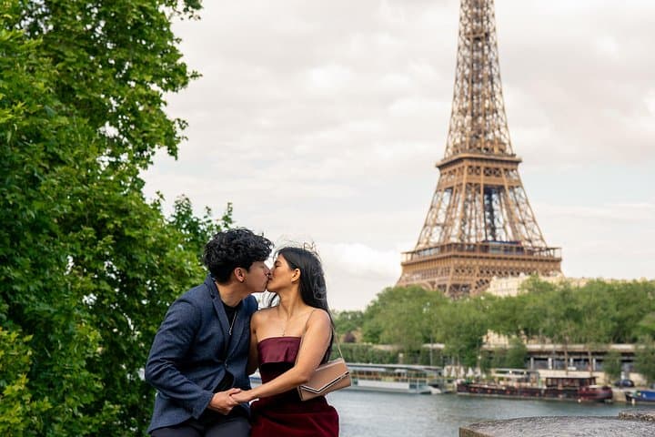 Paris: Your Own Private Photoshoot at the Eiffel Tower — photo 20
