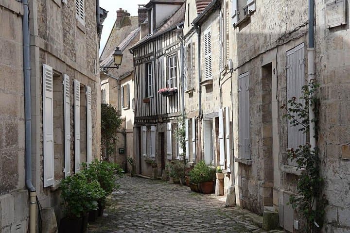 Château de Compiègne, Pierrefonds and Medieval Senlis Tour — photo 7