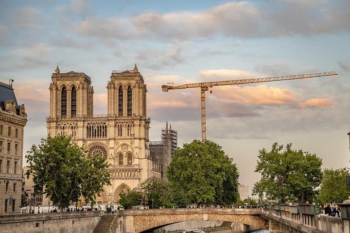 Notre-Dame Tour with Access to the Cathedral — photo 7