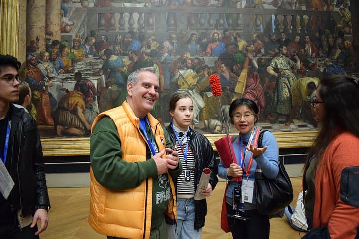 Louvre Museum Small Group Guided Tour with Pre-Booked Tickets — photo 1