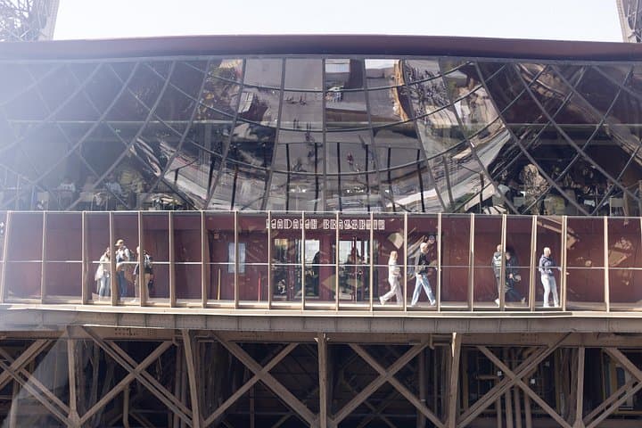Paris Earliest Lunch at Eiffel Tower Madame Brasserie Restaurant — photo 11