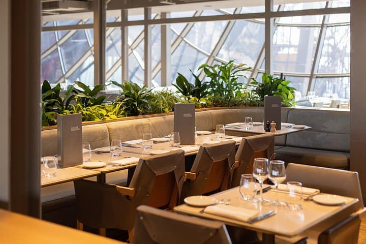 Paris Earliest Lunch at Eiffel Tower Madame Brasserie Restaurant — photo 18