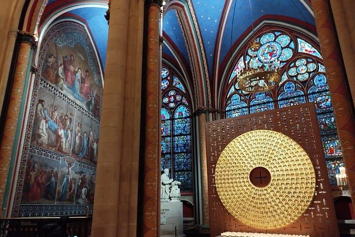 Ile de la Cité Guided Tour, Cruise and Notre Dame with Audioguide — photo 8