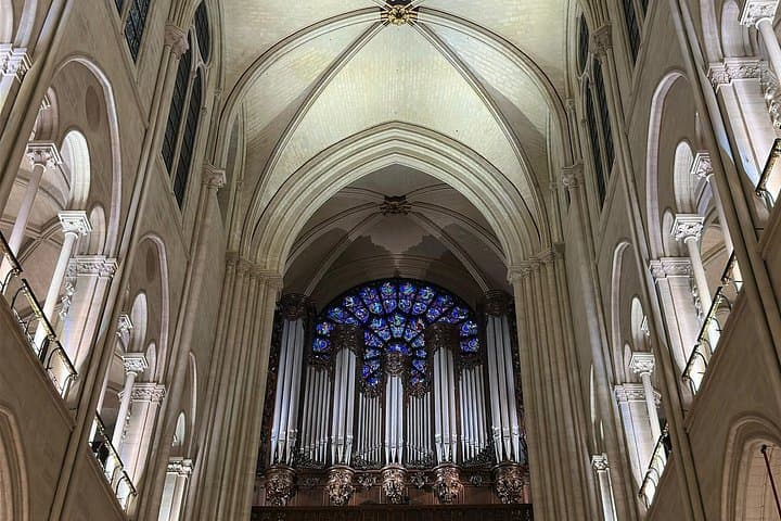 Ile de la Cité Guided Tour, Cruise and Notre Dame with Audioguide — photo 9