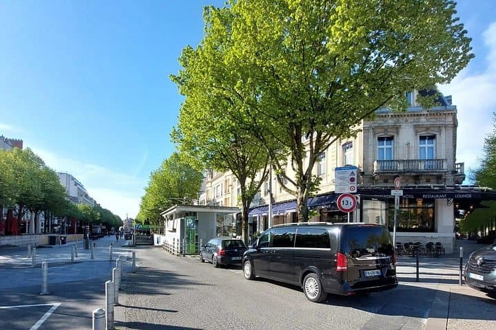 Private Transfer from Paris City or CDG to Caen or Bayeux — photo 5