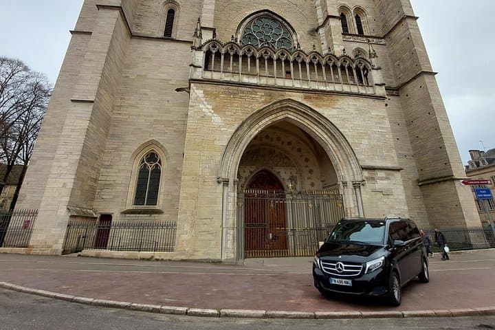 Private Transfer from Paris City or CDG to Caen or Bayeux — photo 6