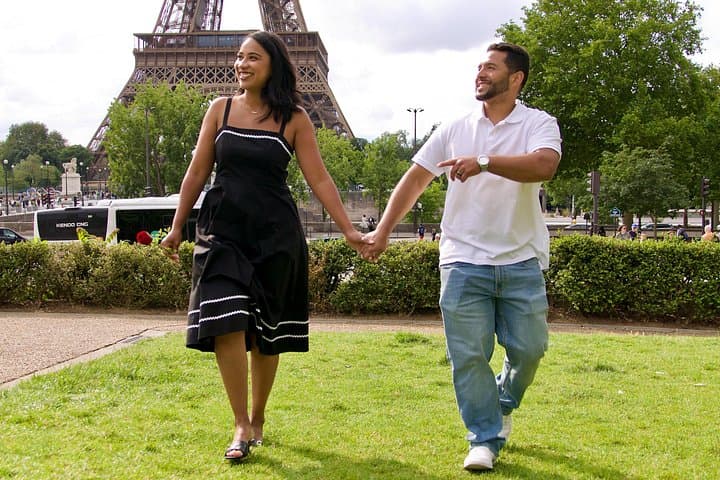 Paris Luxury Private Professional Photoshoot at the Eiffel Tower — photo 11