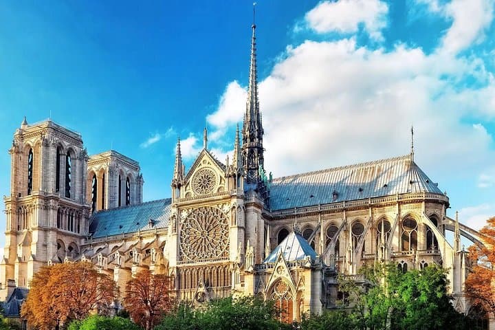 Explore Paris in a Vintage Van — photo 1