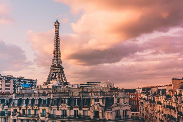 Explore Paris in a Vintage Van — photo 2