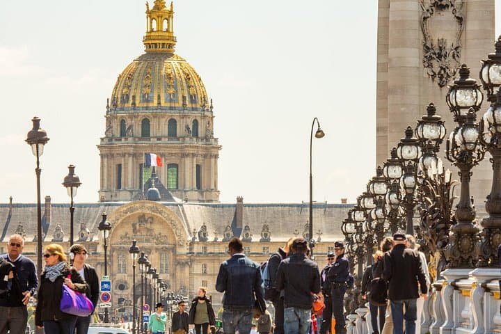 Explore Paris in a Vintage Van — photo 4