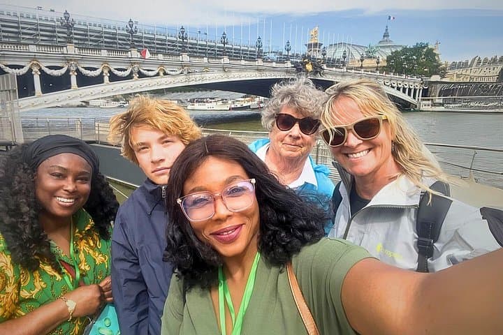 Paris Half Day Tour & Cruise, Private Guide & Louvre Entrance — photo 1