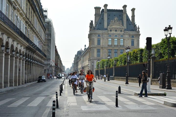Paris Highlights Small-Group Bike Tour for First-Time Visitors — photo 8