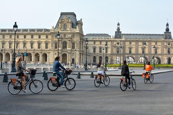 Paris Highlights Small-Group Bike Tour for First-Time Visitors — photo 11