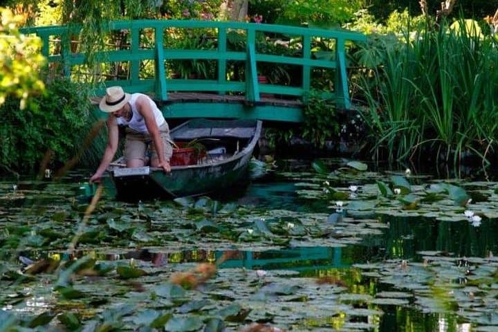 Private getaway in Giverny 8h Van Vip Departure Paris — photo 3