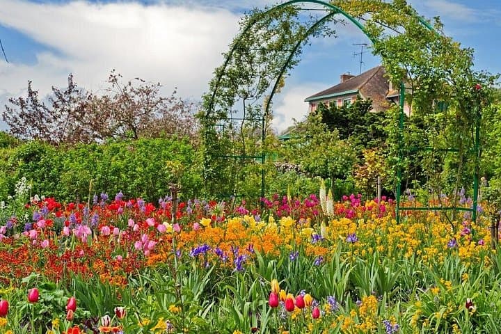 Private getaway in Giverny 8h Van Vip Departure Paris — photo 6