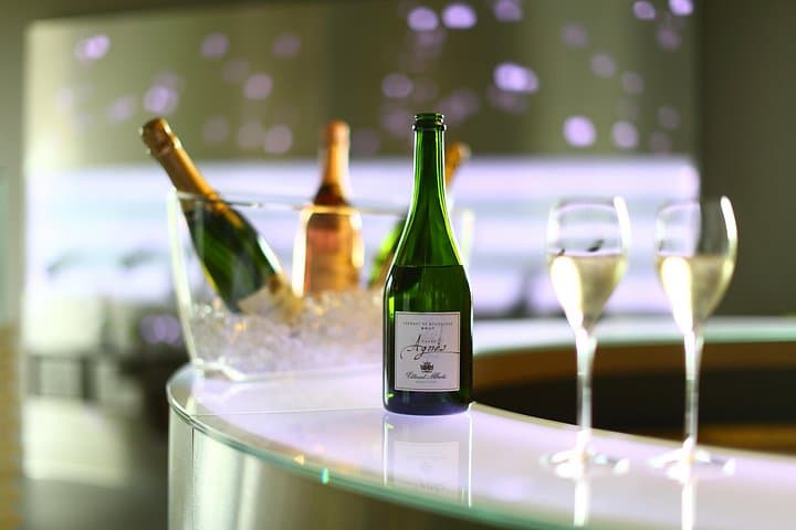 Tasting Crémants DE Bourgogne 45 min to 20 Minutes DE Beaune