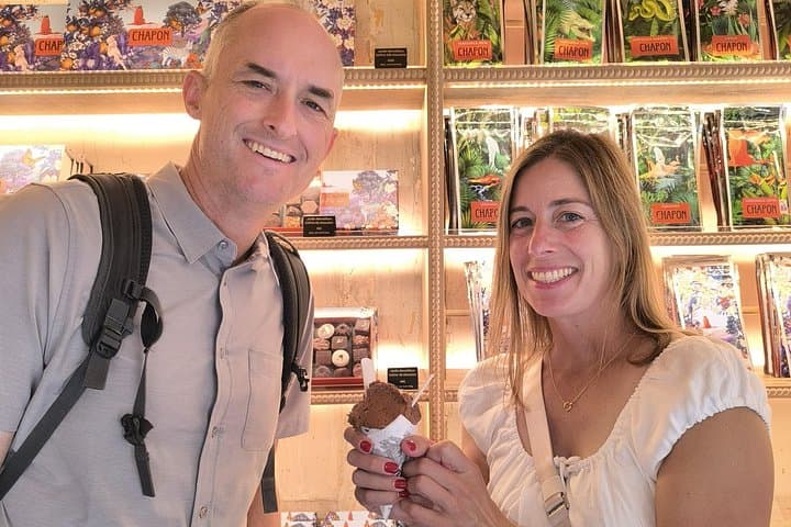 Private Saint-Germain Chocolate, Pastries & Macaron Walking Tour — photo 8